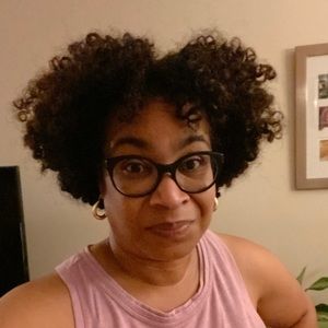 Meet your Posher, Daphne